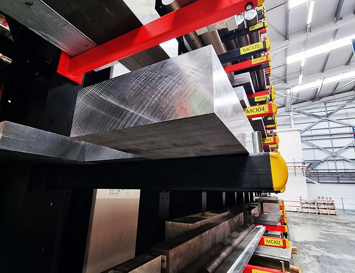 Wir führen Standard-Aluminiumqualitäten in verschiedenen Formen, die für Ihre technischen Anwendungen geeignet sind.