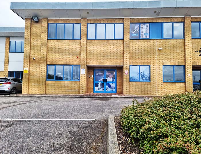 Unser UKAS-akkreditiertes Materialprüflabor ist eine separate Einrichtung der Gruppe in Biggleswade.