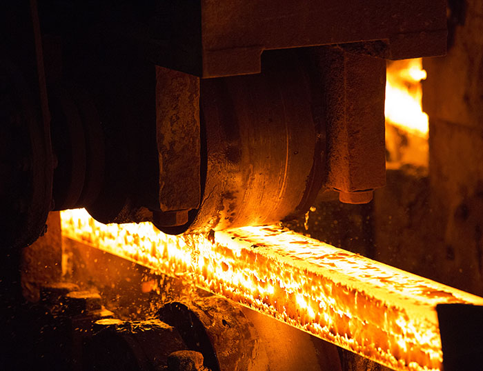 Legierungsentwicklung Wir entwickeln speziell für den Motorsport geeignete technische Legierungen.