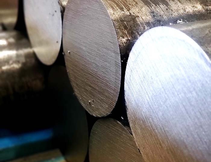 Barres rondes en acier Nos barres rondes en acier proviennent des meilleures usines du monde et sont produites avec la plus haute qualité.