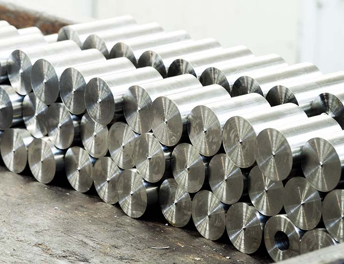 Notre gamme d'aciers inoxydables haute performance comprend les aciers inoxydables 431 et 440C.