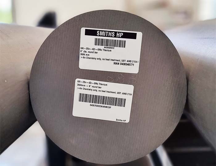 Nous stockons l'alliage de titane 6246 en barres rondes que nous transformons également sur mesure.