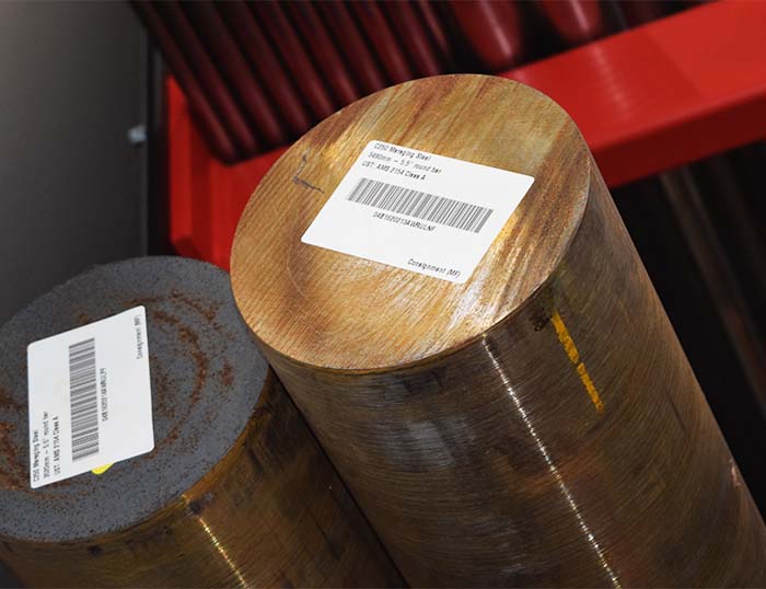 Nous stockons de l'acier maraging 250 en barres rondes.