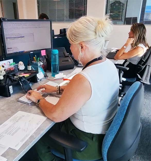 Abbiamo un team tecnico dedicato pronto a rispondere alle vostre richieste commerciali.