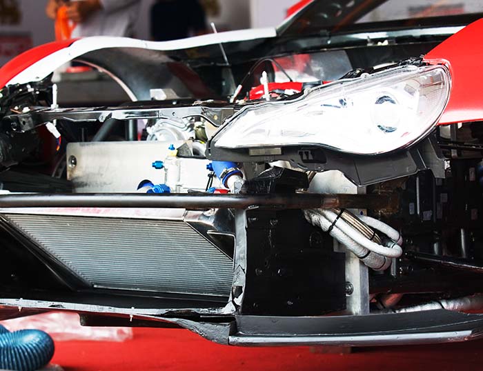 834 titanio si trova nella produzione di pale di turbine e dischi di compressori.