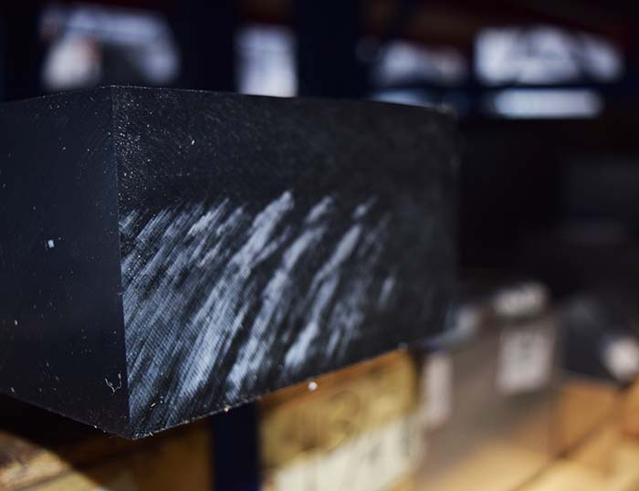 Piastre di plastica La piastra PEEK è una materia prima ingegneristica avanzata, utilizzata in tutti gli sport motoristici.