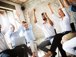 Siamo orgogliosi di essere i migliori in quello che facciamo: operiamo con una vera e propria etica di squadra.